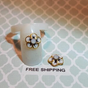 2 pc Flower Pansy Alloy Charm Nail Art or Crafts *Free Shipping*