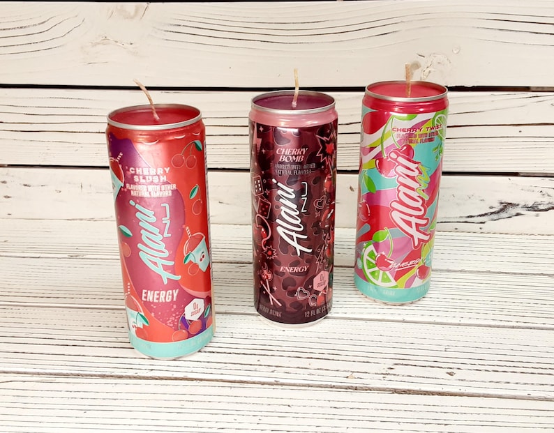 ALANI CHERRY Energy Drink 12 oz Can Candles. Bild 2