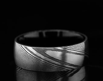 Anillo de compromiso de boda de acero de Damasco personalizado de 8 mm - GRABADO GRATUITO