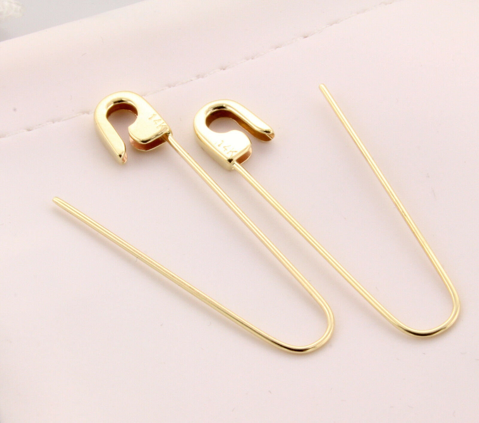 ピアス EOU STUDIO Holiday E1GOLD Twig Earrings, Gold Branch Posts, Holiday Gift Love, Thin