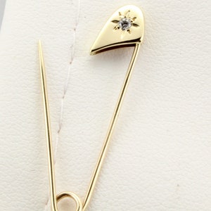 14k Yellow Gold Diamond Safety Pin Brooch 0.05ct image 3