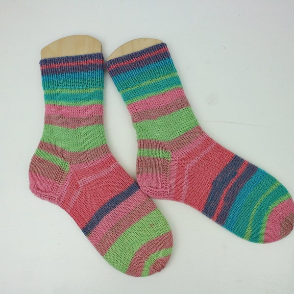 Handgestrickte Socken in Gr. 38/39