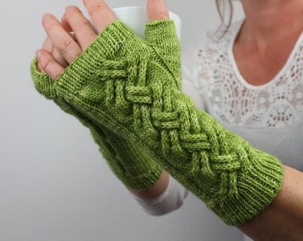 Knitting Pattern "Avocado" / Cable Knit Fingerless Mittens / Arm Warmers / PDF Download / EN&GE