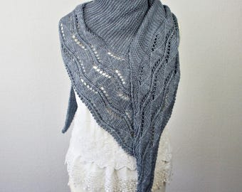 Knitting Pattern Asymmetrical Triangle Shawl – Lace and Cable Design – EN/DE PDF Download