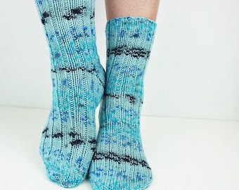 Hand-knitted thick socks in size. 38/39