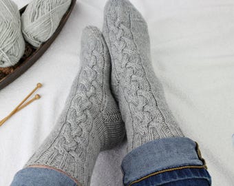 PDF Knitting Pattern Cable Socks Mysig – cozy knit socks easy cable pattern DE EN