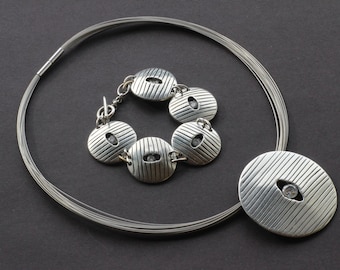 Anna Berthelsen for Hillestad Norway Vintage Scandinavian Norwegian Brutalist Modern style Pewter Jewelry set Necklace Bracelet Pendant