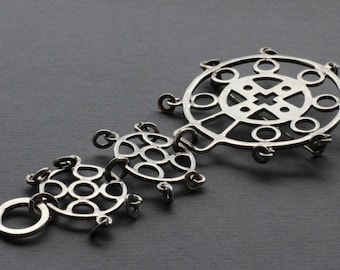 XL Juhls Silver gallery Frank Juhls Kautokeino Norway Scandinavian Norwegian Vintage Kinetic Sami inspired Silver Brooch