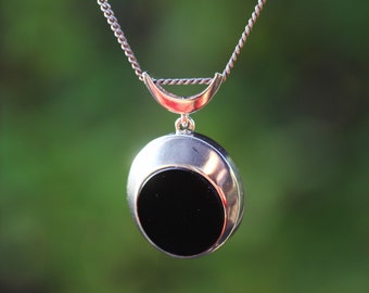 Per Killingmo Norway Vintage Scandinavian Norwegian Modernist MCM Small Pendant Necklace 830S Silver Black stone
