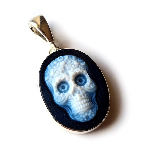 Pendentif camée tête de mort, pierre d'agate bleue en argent sterling 925