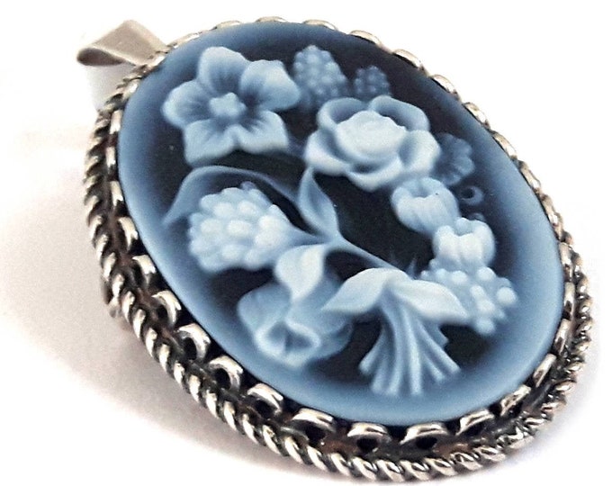 Pietra blu pendente spilla Cammei floreali italiani gioielli Donadio pietra cammei pendentif camée colgante camafeo カメオペンダント Камея подвеска