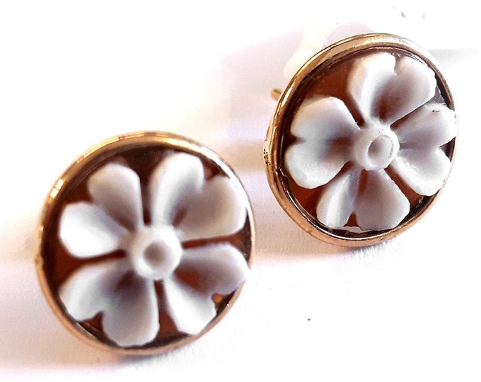 Gold cameo earrings quatrefoil italian cameo jewelry donadio cameo shell boucles oreilles camée pendientes camafeo カメオイヤリング Камея серьги