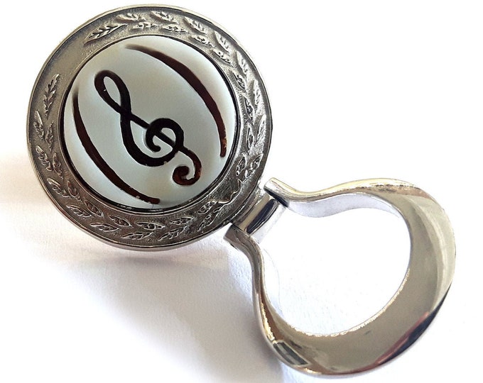 Shell cameo pin Treble clef italian cameo jewelry donadio cameos shell camafeu broche camée Камуфляжная брошь カメオブローチ