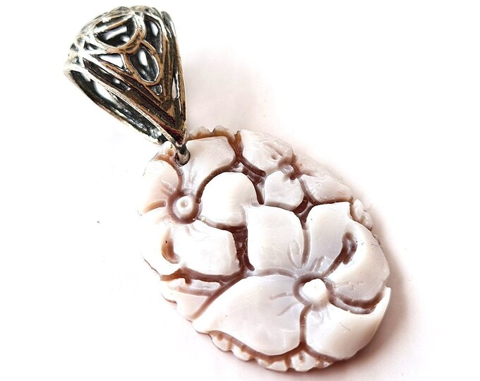 Loose shell cameo pendant floral italian cameos jewelry donadio cameos shell pendentif camée colgante camafeo カメオペンダント Камея подвеска
