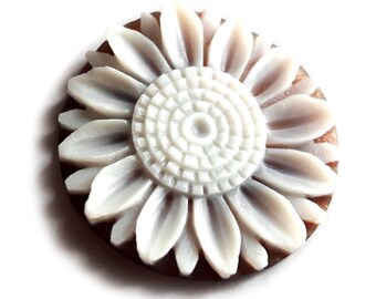 Loose Shell Cameo: Hand-Carved Sardonyx Sunflower (20-25mm)