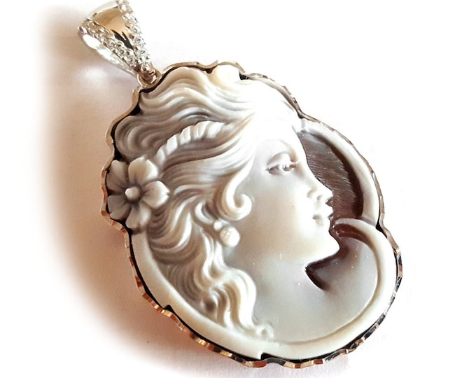 Shell cameo pendant woman long hair italian cameo jewelry donadio cameo shell pendentif camée colgante camafeo カメオペンダント Камея подвеска