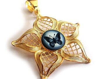 Blau Kamee Anhänger Schmetterling Lotus Form italienischer Kamee Schmuck Donadio Stein Cameo カメオペンダントКамея повеска