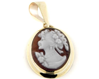 Gold Sardonyx Cameo Pendant: Hand-Engraved Italian Shell Jewelry