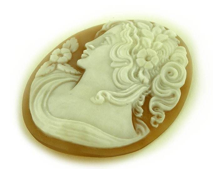 Shell cameo Roman goddess profile italian cameo jewelry donadio cameo shell sardonyx shell camée lâche ルーズカメオ свободная камея camafeo flojo