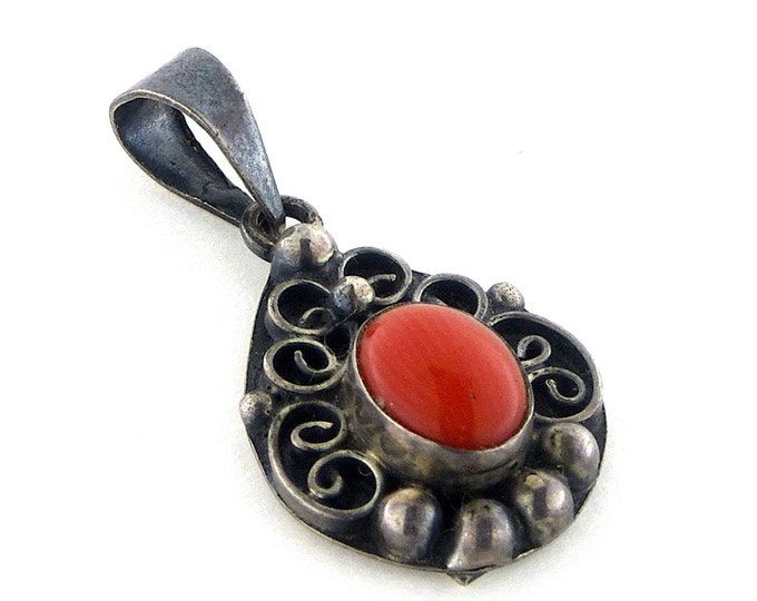 Vintage coral pendant italian coral jewelry donadio corals pendants pendentif corail rouge 赤い珊瑚ペンダント красный коралловый шкентель coral pin