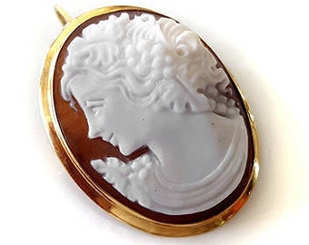 Antique Bacchante Shell Cameo Brooch Pendant: 18kt Gold Donadio Jewelry