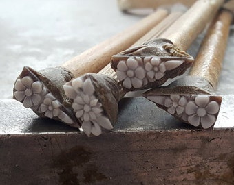 Sardonyx Shell Cameo: Triangle Flower, Italian Jewelry