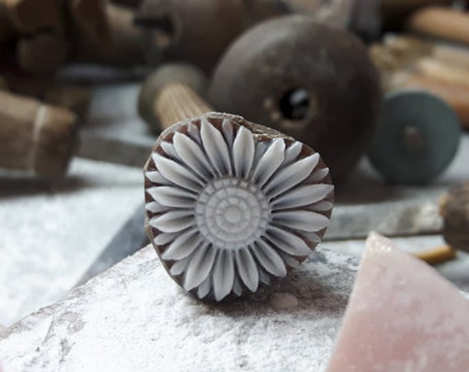 Loose shell cameo heart sunflower italian cameo jewelry donadio cameo shell sardonyx cameo camée lâche ルーズカメオ свободная камея camafeo flojo