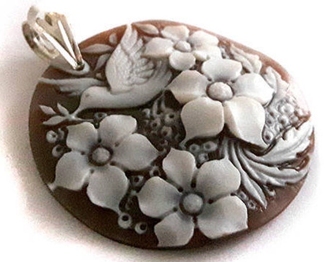 Shell cameo pendant bird flowers italian cameos jewelry donadio cameos shell pendentif camée colgante camafeo カメオペンダント Камея подвеска