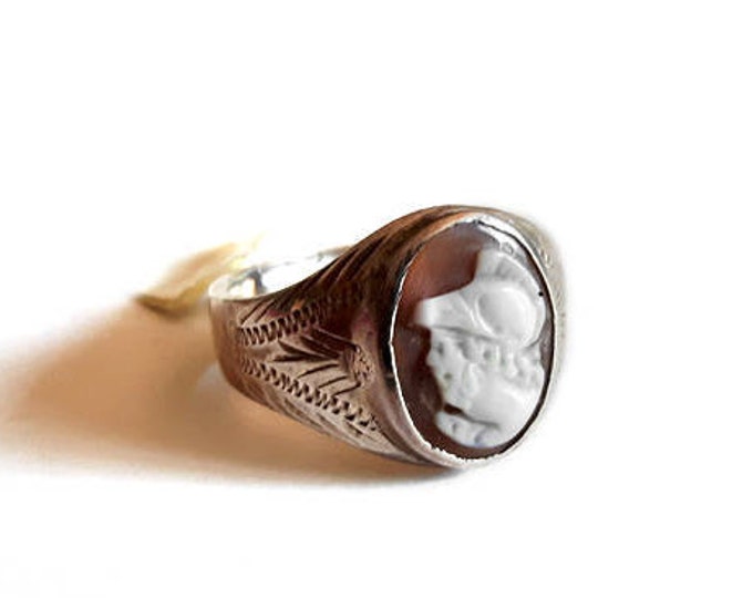 Vintage man cameo ring oval italian cameo jewelry donadio cameos shell bague camée homme マンカメオリング человеческое кольцо gift for him