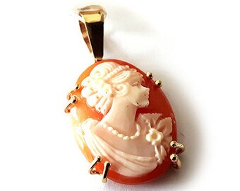 Gold cameo pendant lady pearls necklace italian cameo jewelry donadio cameo shell pendentif camée colgante camafeo カメオペンダント Камея подвеска