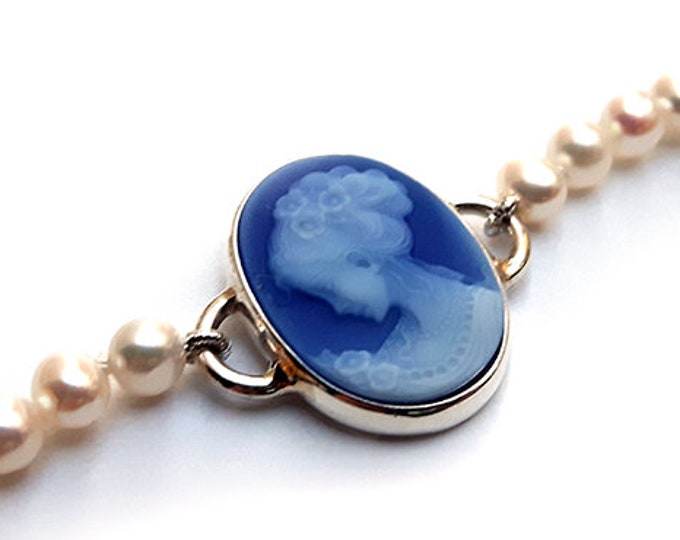Blue cameo bracelet pearls hair tied up lady italian cameo jewelry donadio agate stone cameo bracelets camée Камео браслет カメオブレスレット camafeu