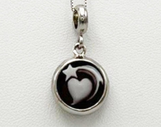 Sardonyx shell Christmas heart and comet star cameo pendant set in 925 sterling silver