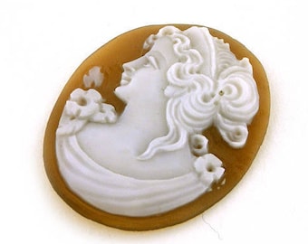 Vintage Sardonyx Shell Cameo: Aphrodite, Italian Jewelry