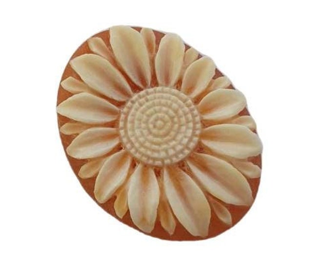 Cameo di guscio di girasole fatto a mano made in Italy