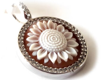 Shell cameo pendant Sunflower zircons italian cameos jewelry donadio cameos shell pendentif camée colgante camafeo カメオペンダント Камея подвеска