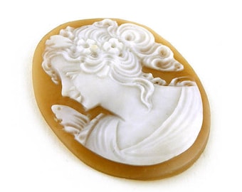 Sardonyx Shell Cameo: Aphrodite, Italian Jewelry, Donadio