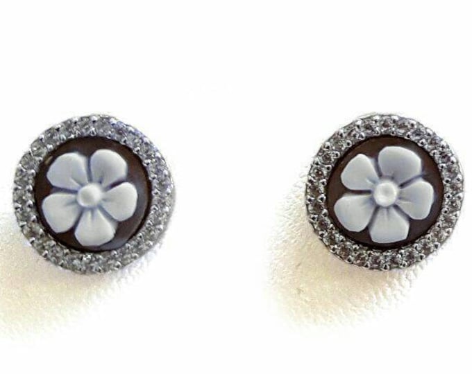 Shell cameo earrings little Flowers italian cameos jewelry donadio cameos shell boucles d'oreilles camée camafeo カメオイヤリング Камея серьги