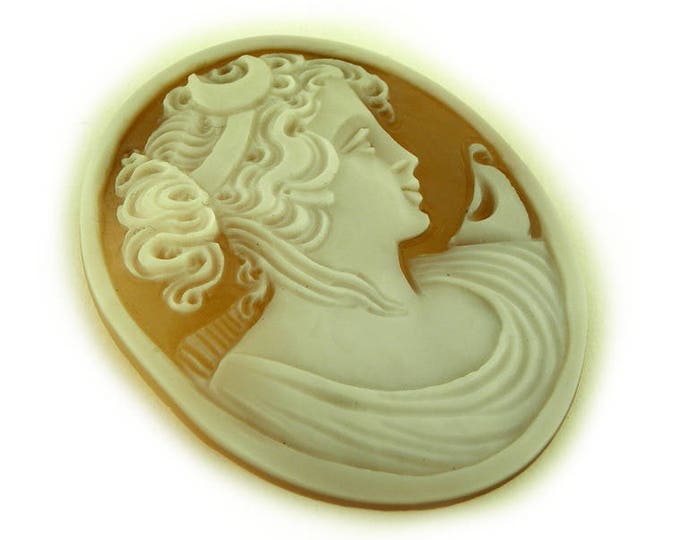 Shell cameo Artemis Diana italian cameo jewelry donadio cameos shell sardonyx shell camée lâche ルーズカメオ свободная камея camafeo flojo