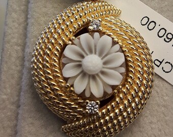 Shell cameo pendant flower twisted set italian cameo jewelry donadio cameo shell pendentif camée colgante camafeo カメオペンダント Камея подвеска