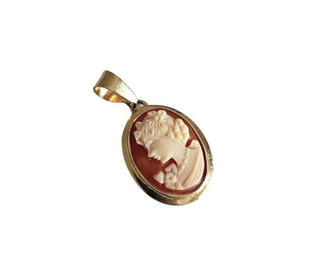 9kt Gold Flora Cameo Pendant: Hand-Engraved Carnelian Shell, Italian Jewelry