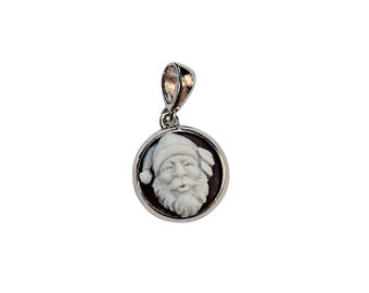 Carnelian Santa Christmas cameo pendant set in 925 sterling silver. Christmas gift