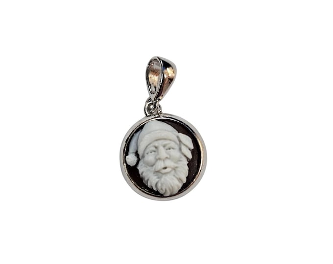 Carnelian Santa Christmas cameo pendant set in 925 sterling silver. Christmas gift