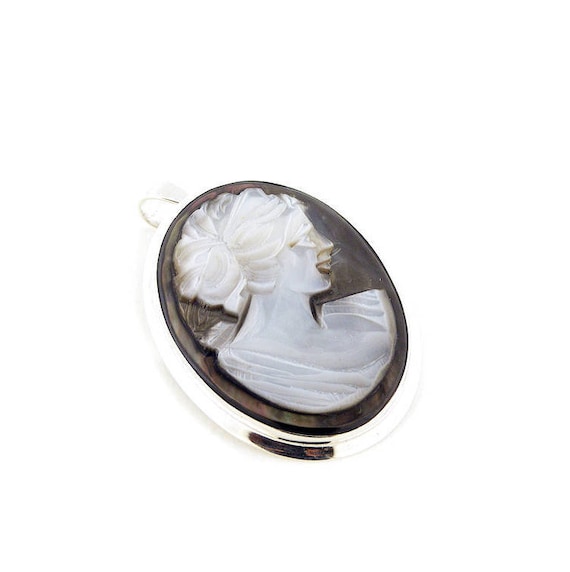 Broche En Argent Avec Camée Véritable - Occasion, Fabriquée En France