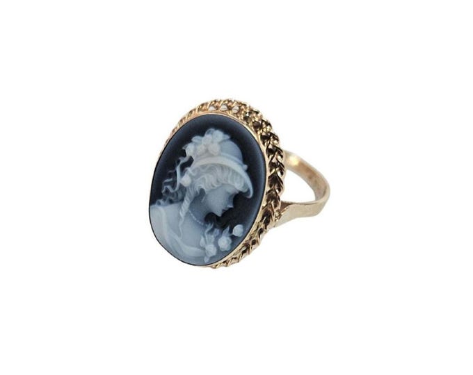 Gold Agate Cameo Ring: Woman with Hat, Italian Jewelry