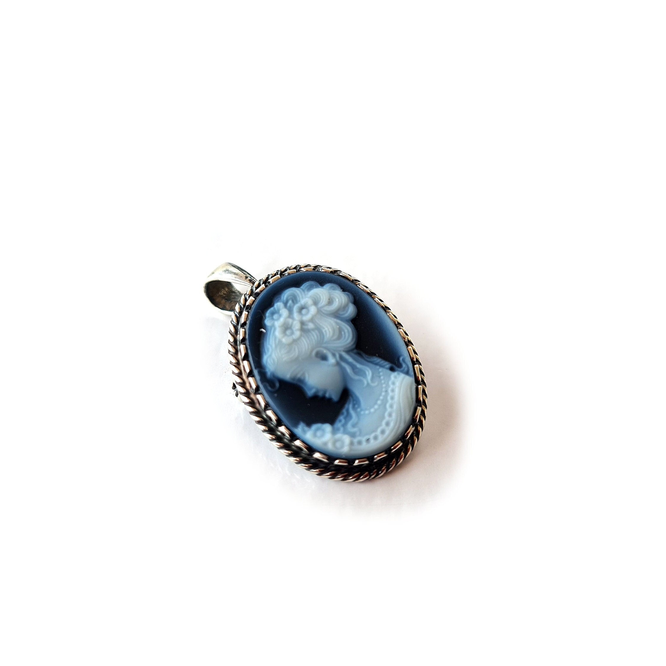 Blue cameo pendant lady italian cameo jewelry donadio stone cameo pendentif camee colgante camafeo