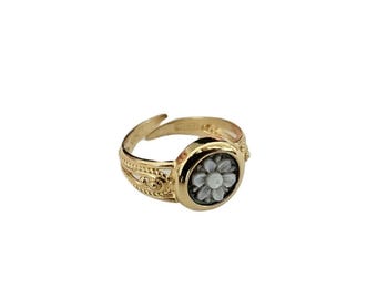 Shell Cameo Ring: Daisy Flower, Gold Plated Sterling Silver, Adjustable