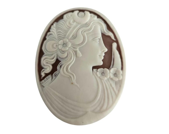 Diana Goddess Shell Cameo: Hand Carved Sardonyx, Italian Jewelry (50x40mm)
