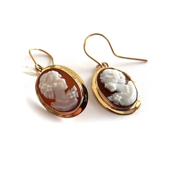 Gold Cameo Earrings Flora Italian Cameo Jewelry Donadio Cameos Shell  Boucles Oreilles Camée Pendientes Camafeo カメオイヤリング Камея серьги - Etsy  Sweden