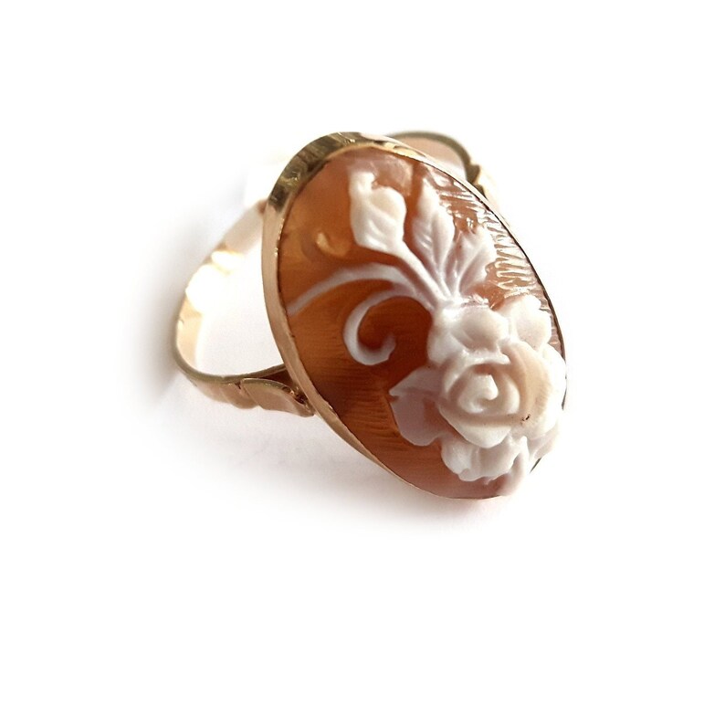 Gold shell cameo ring floral italian cameo jewelry donadio cameos shell bague cam\u00e9e \u043a\u0430\u043c\u0435\u044f \u043a\u043e\u043b\u044c\u0446\u043e \u30ab\u30e1\u30aa\u30ea\u30f3\u30b0 anillo camafeo