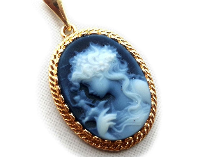 Ciondolo cammeo blu donna & fata cammeo italiano gioielli donadio pietra cammeo pendentif camée colgante camafeo カメオペンダント Камея подвеска